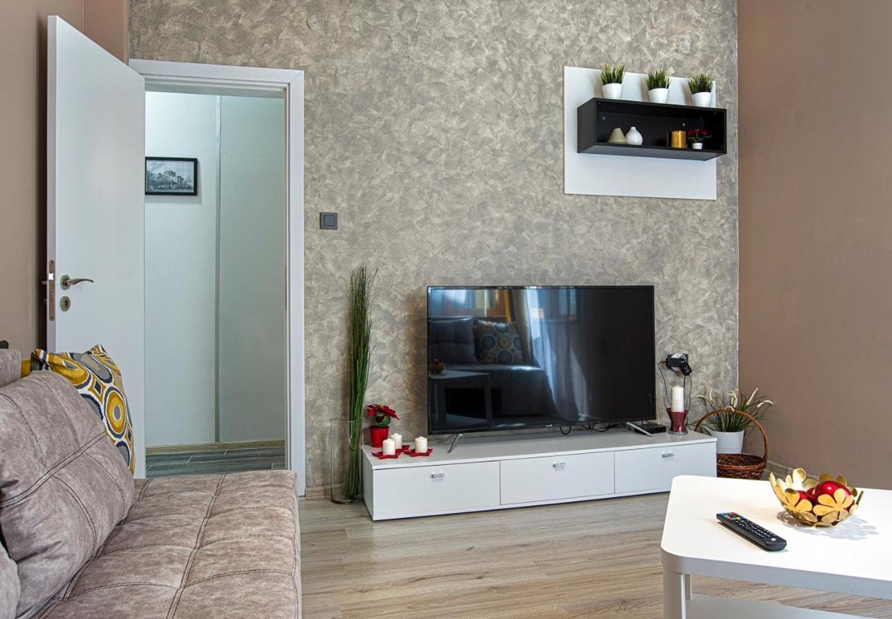 Ancient Serdica 2-Bedroom Apartment โซเฟีย ภายนอก รูปภาพ